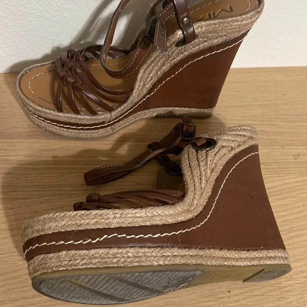 MIA Women's Tan Brown Wedge Platform Sandals Shoes Size 8.5 Medium